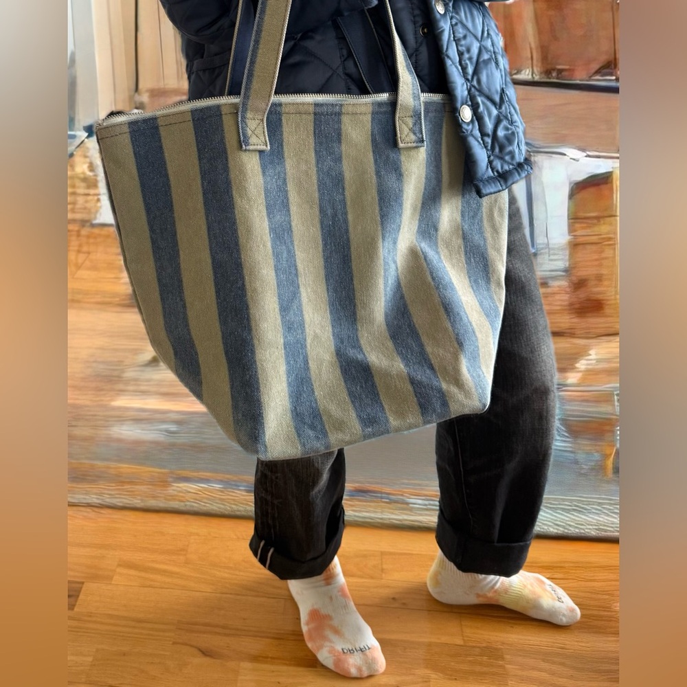 Kule - The Etna Bag
Striped Canvas Tote Bag in Olive & Navy - Picture 5 of 7